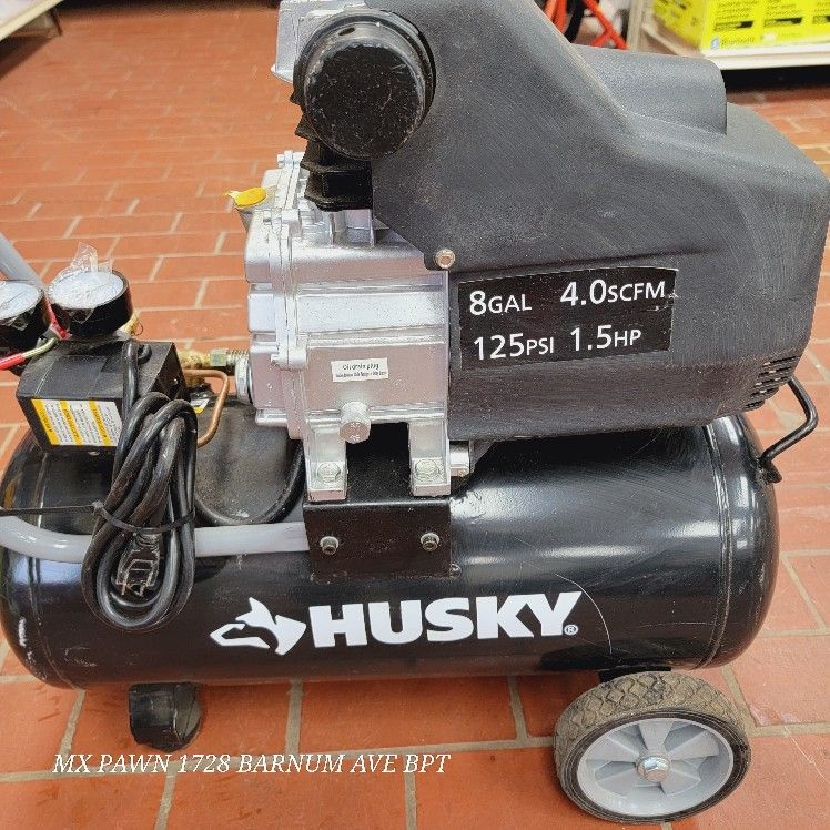 Husky TA-2530B 1.5 HP 8-GALLON PORTABLE AIR COMPRESSOR SET