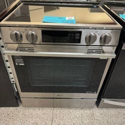 Stove Slide in Induction W/Air Fry Oven