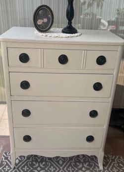 Dresser