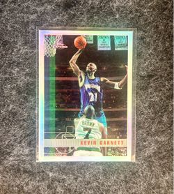 Kevin Garnett - 1997-98 Topps Chrome Refractor Basketball Card
