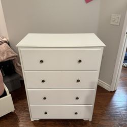 2 White 4-Drawer Dressers – Clean Modern Storage (2 Available)
