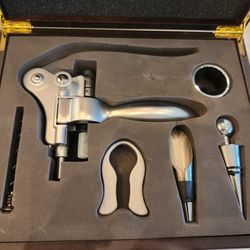 New!Wine Opener Set in Wooden box