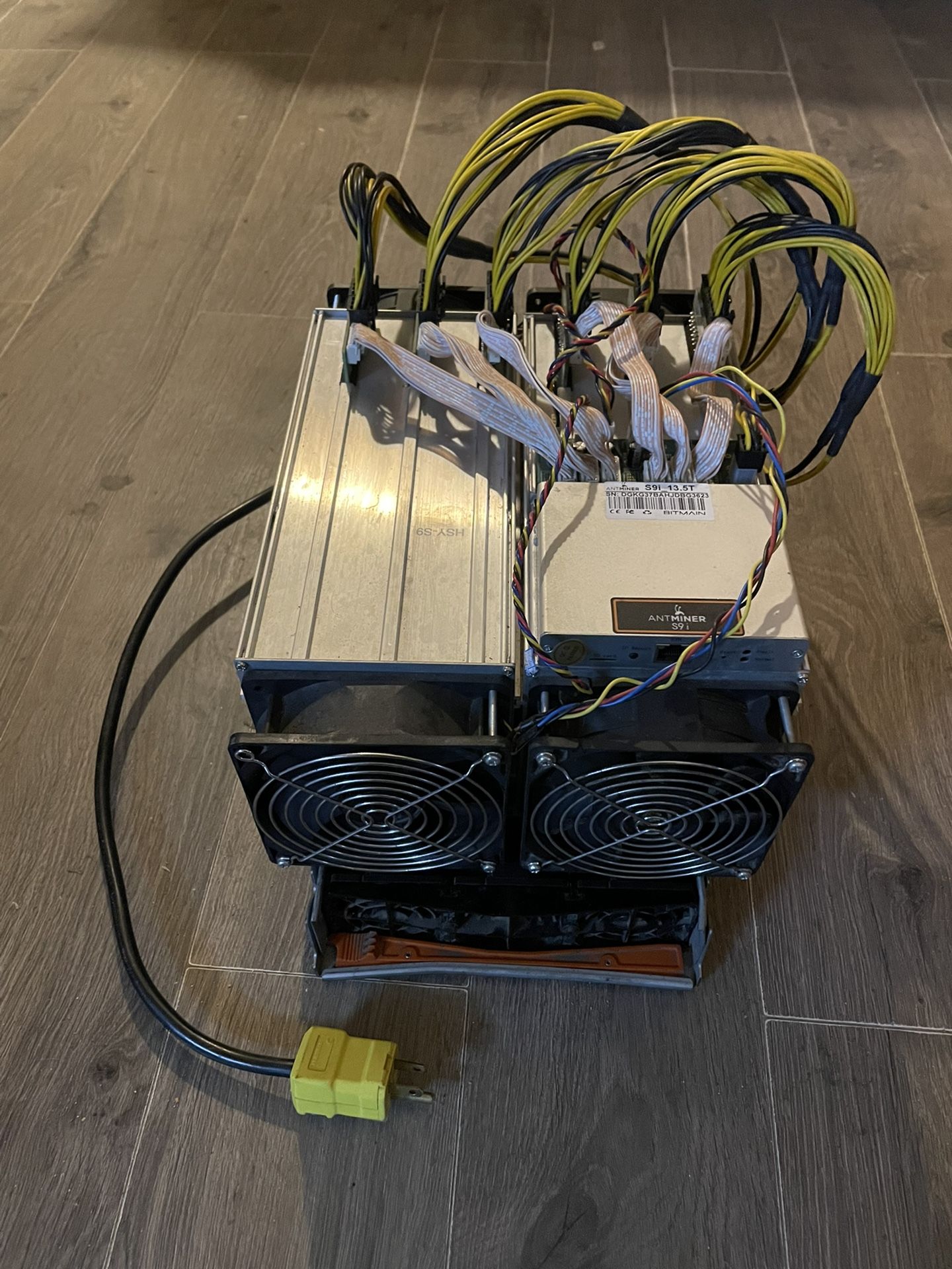 Duel S9 Antminer Bitmain S15 Asic Bitcoin