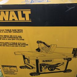 DEWALT 15 Amp Corded 8-1/4 in. Compact Portable Jobsite Tablesaw