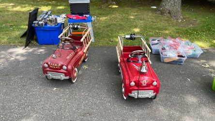 Fire truck pedal cars