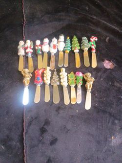 Christmas vintage spreader knives