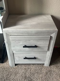 Dressers nightstand