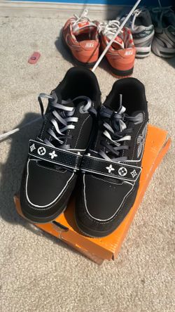 Lv trainer sneaker