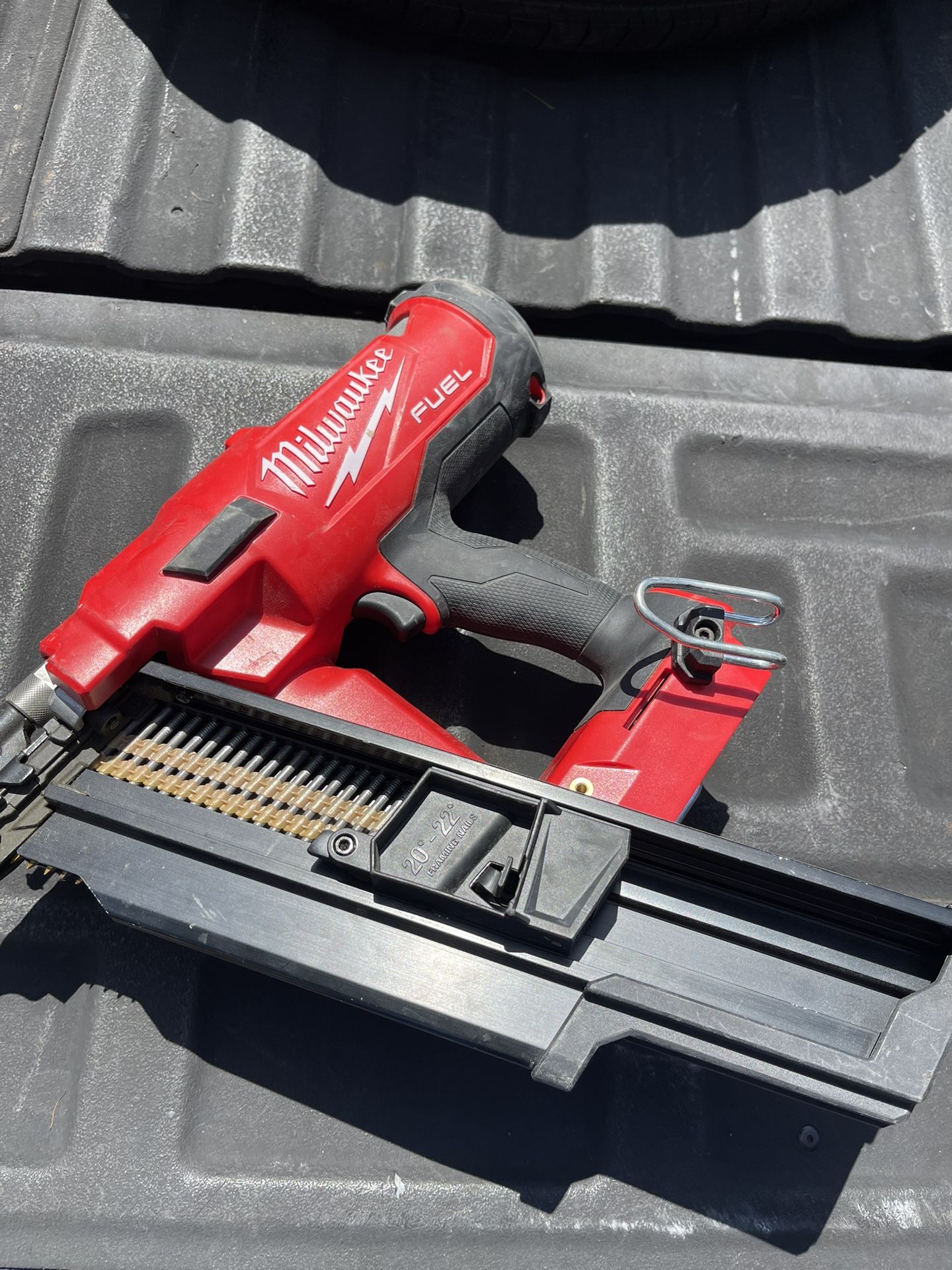 Milwaukee M18 21” Framing Nail Fun