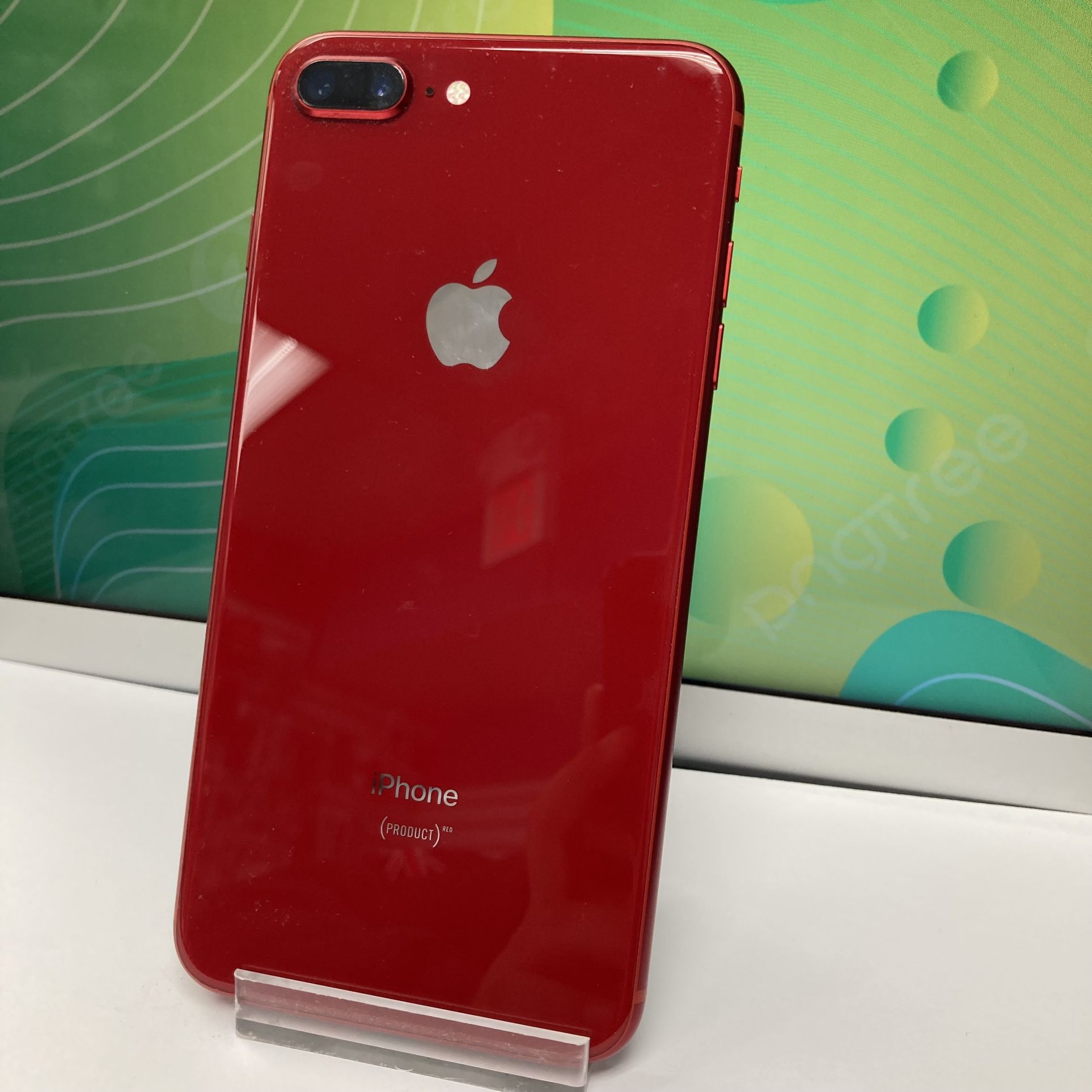 Factory Unlocked Iphone 8 plus 64 gb comes with store warranty