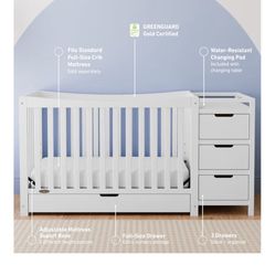 Graco 4in1 Crib With Drawers/Changing Table