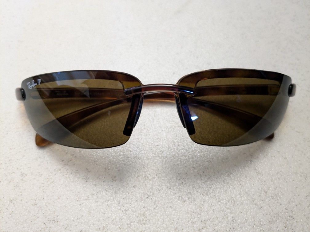 Ray-Ban RB4051 Tortoiseshell Polarized Wrap-Around Sunglasses 642/83 3P (Pre-owned)