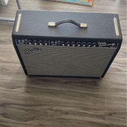 Fender Twin Revel-amp