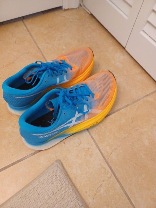 Asics Woman's 9