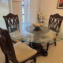 Dining Room Table 
