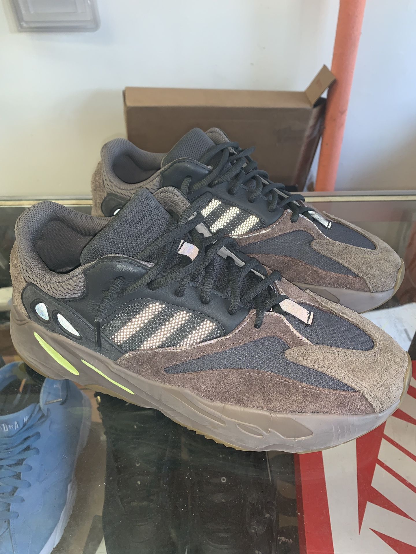 Adidas Yeezy 700 size Mint condition
