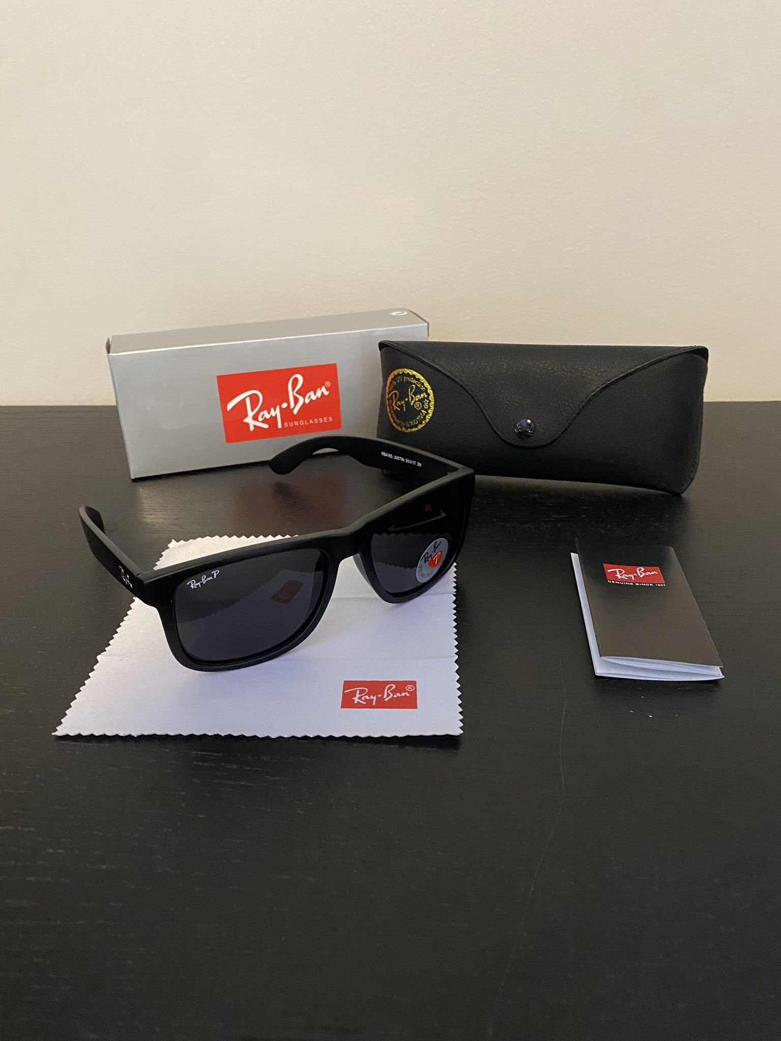 Brand New Ray-ban Wayfarer Men’s Polarized Sunglasses