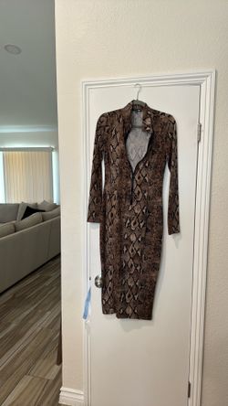 Fashion Nova Snake print midi dress