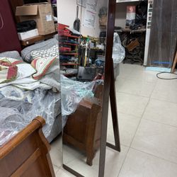 Mirror jewelry slide cabinet 