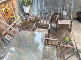 Outside tables and chairs cheap all for $15 ❌❌ barata mesa y 4 sillas $15 x todo