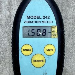 Balmac 242 Vibration Meter - no battery door, no case 