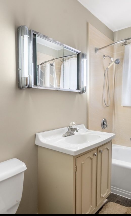 Vintage Bathroom Mirror With Lights And Storage Inside