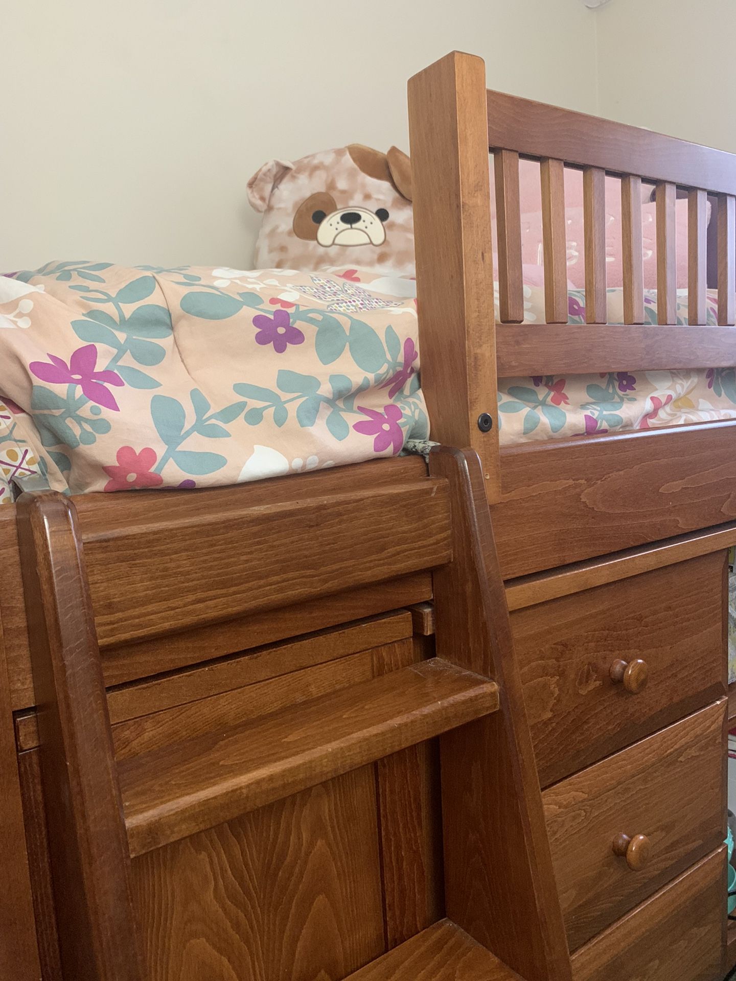 Twin loft bed