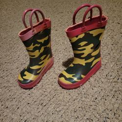 KIDS/ GIRLS TODDLER CAPELLI RUBBER RAIN BOOTS CAMO PINK SIZE 4/5