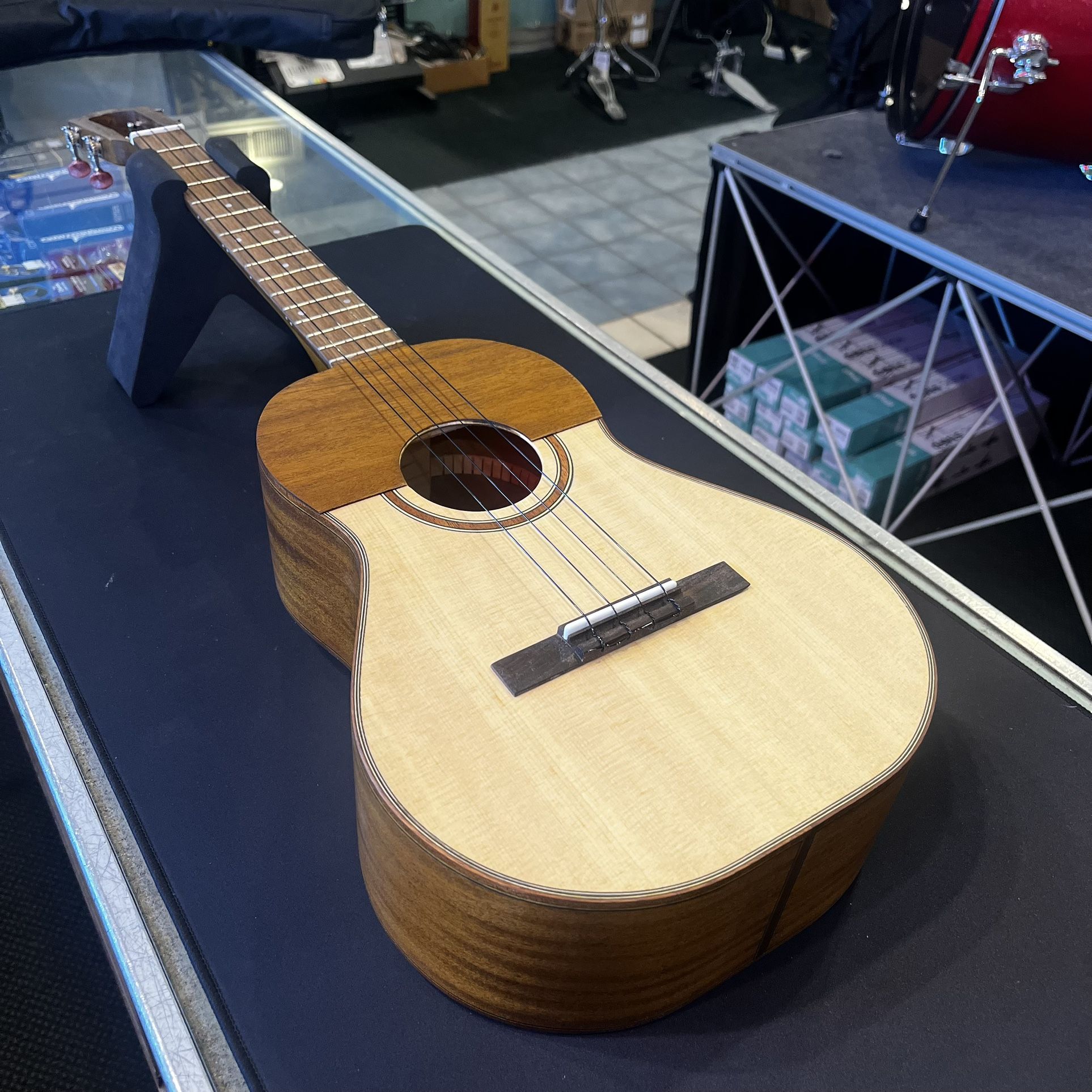 Wizzmer 15 fret Venezuelan Cuatro