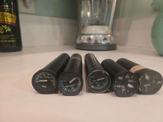 5 Aircraft Gauge Lot