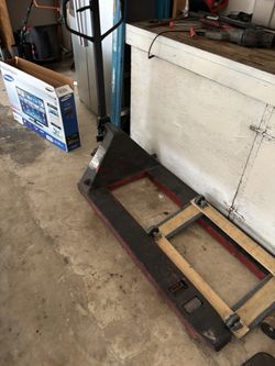 Pallet Jack