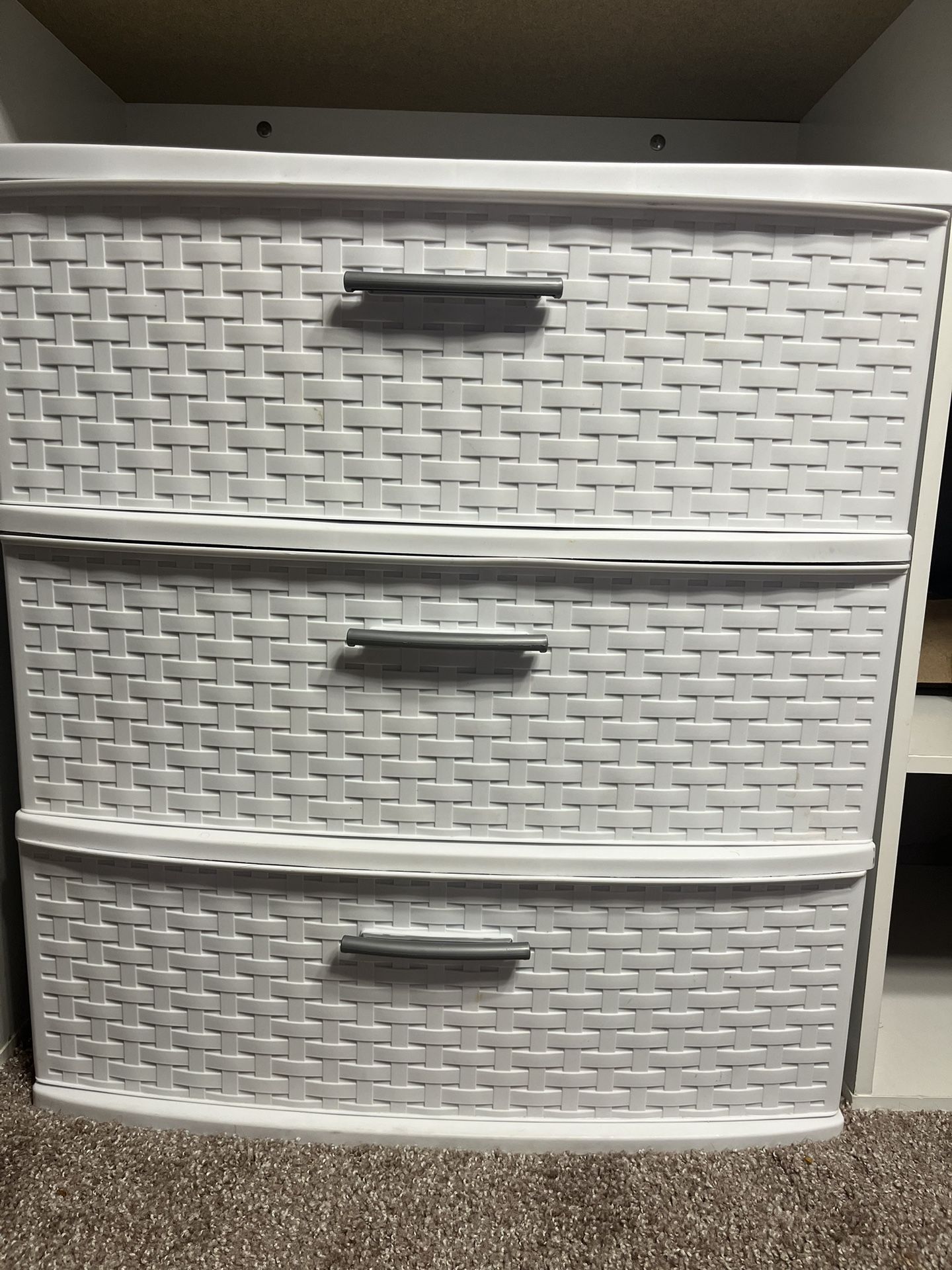 White 3 Drawer Dresser