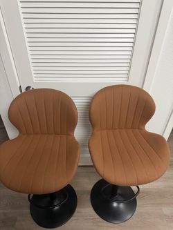 Adjustable barstools