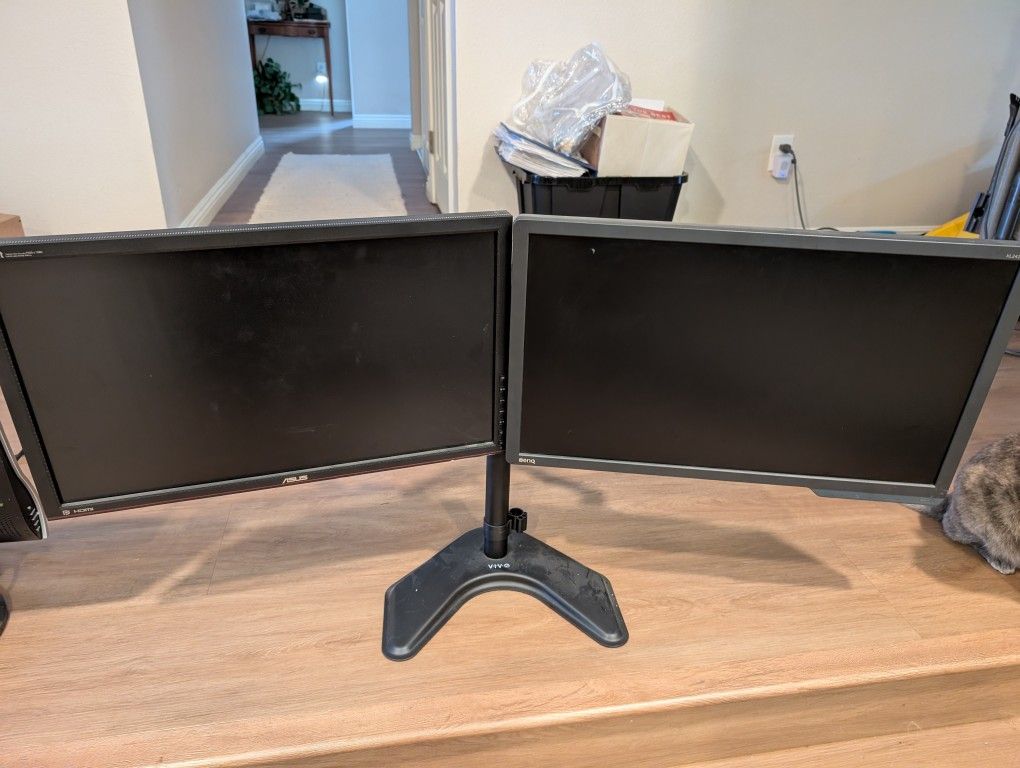 Dual Monitors With Stand 23 And 24 Inch Plus 19 In Monitor