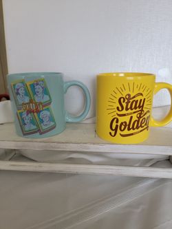 2 GOLDEN GIRL MUGS IN EXCELLENT CONDITION