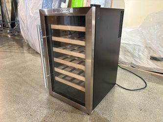 Black 28-Bottle Thermoelectric Wine Cooler with Wooden Shelves Model #SC-28SSA