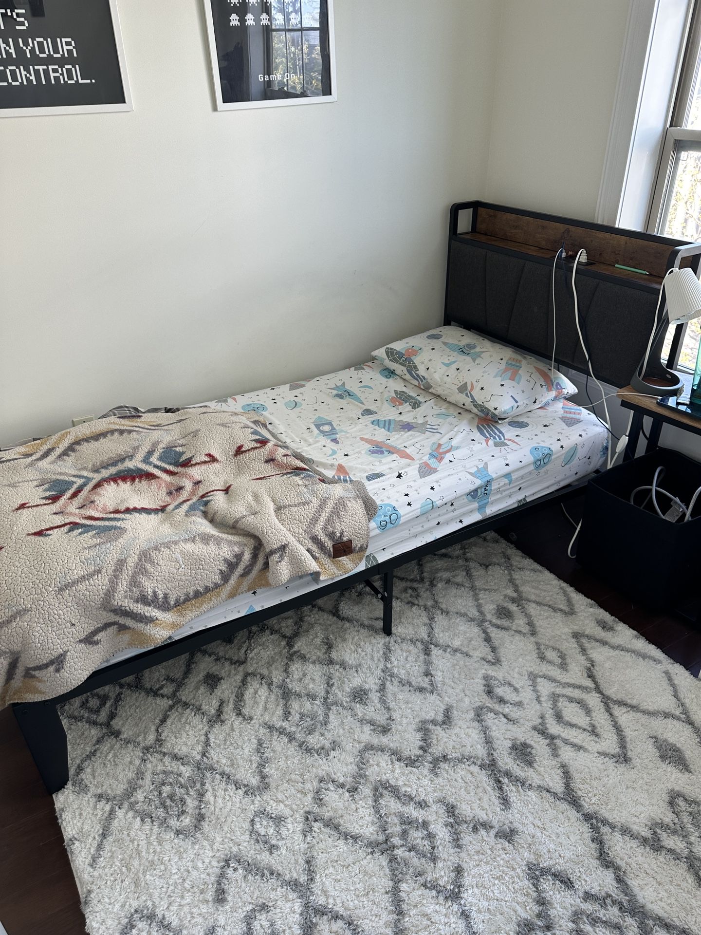 Twin Bed With Bed Frame And Mattress 