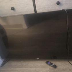 ONN ROKU 35 IN. SMART TV