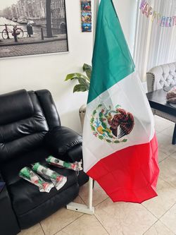 Metal Hitch Pole With Mexico 🇲🇽 Flag New $125