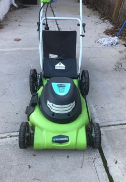 Lawnmower mint condition $125