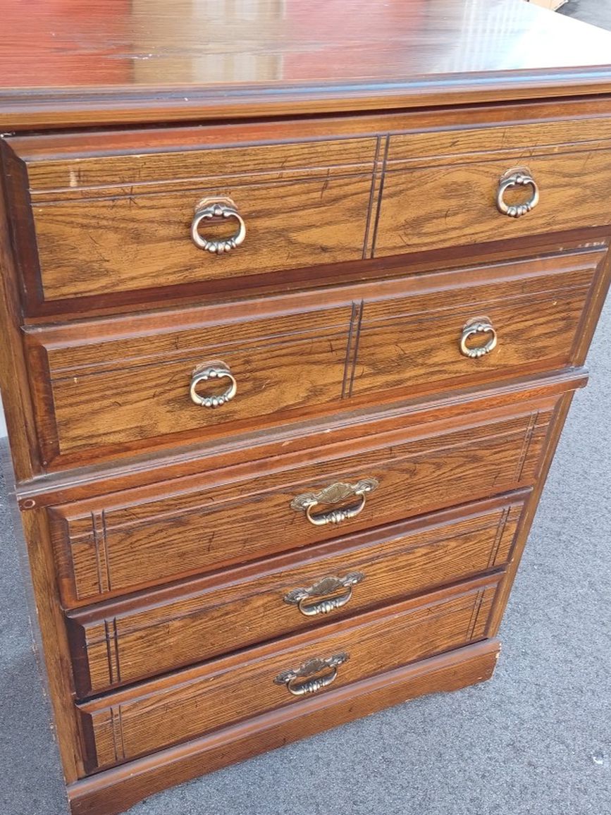CHEST OF DRAWERS-PENDING