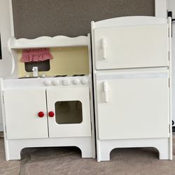 LAND OF NOD Kids WOODEN KITCHEN PLAY SET White Sink Stove Oven Refrigerator QUALITY