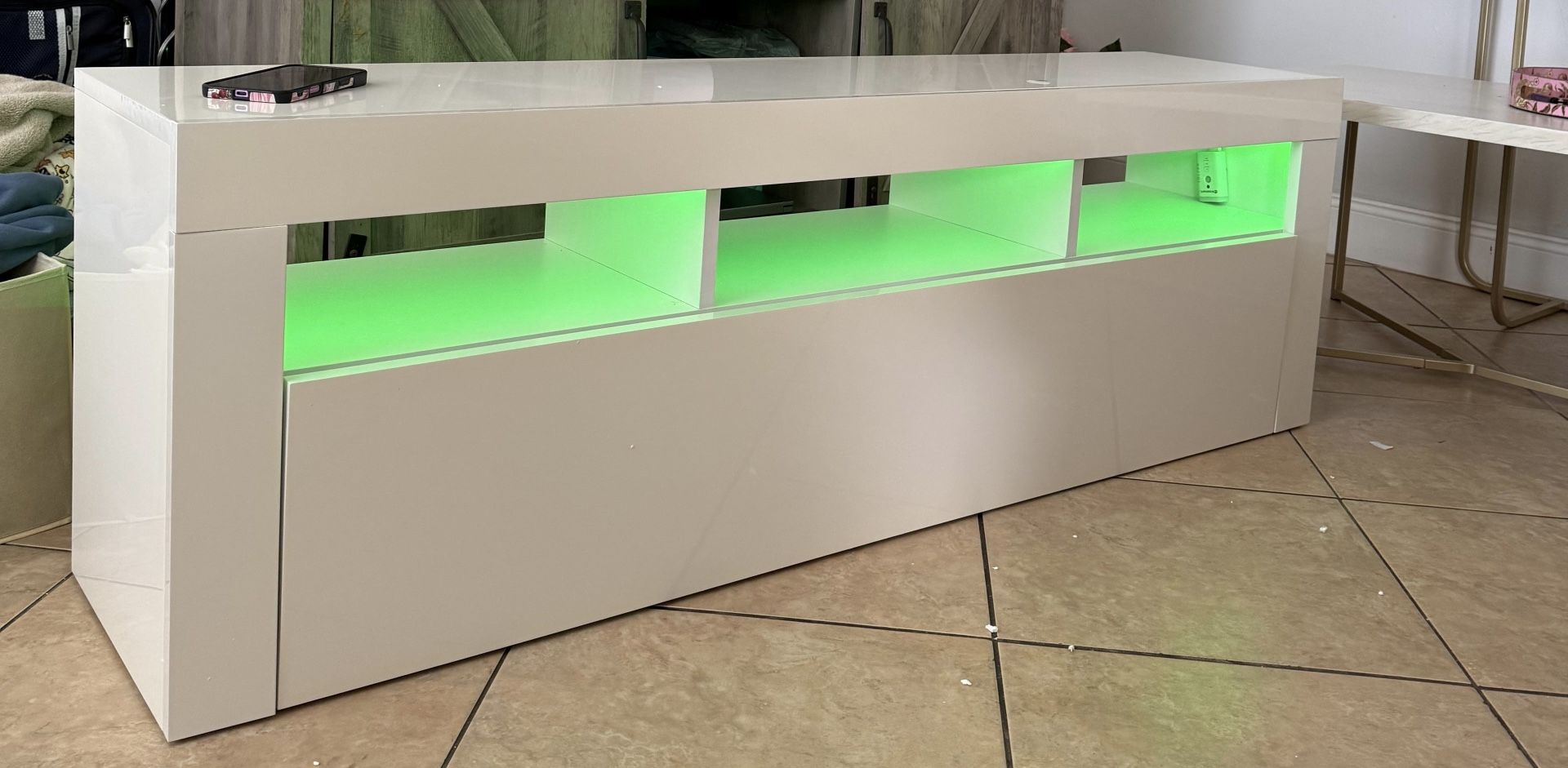 NEW Tv stand