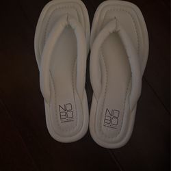 NO BO NO BOUNDARIES SANDALS FLIP FLOPS SIZE 9