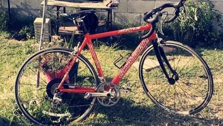 Cannondale bike for racing VERY FAST,
