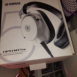 Yamaha Headphones 