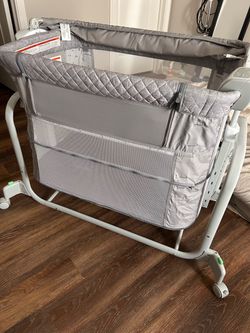 Bedside baby bassinet 0 - 12 months