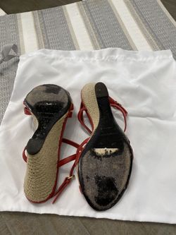 Authentic Burberry sandals 😍 size 7