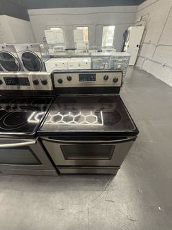 Whirlpool Stove ( Cocina )