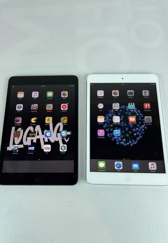 iPads Lot 2